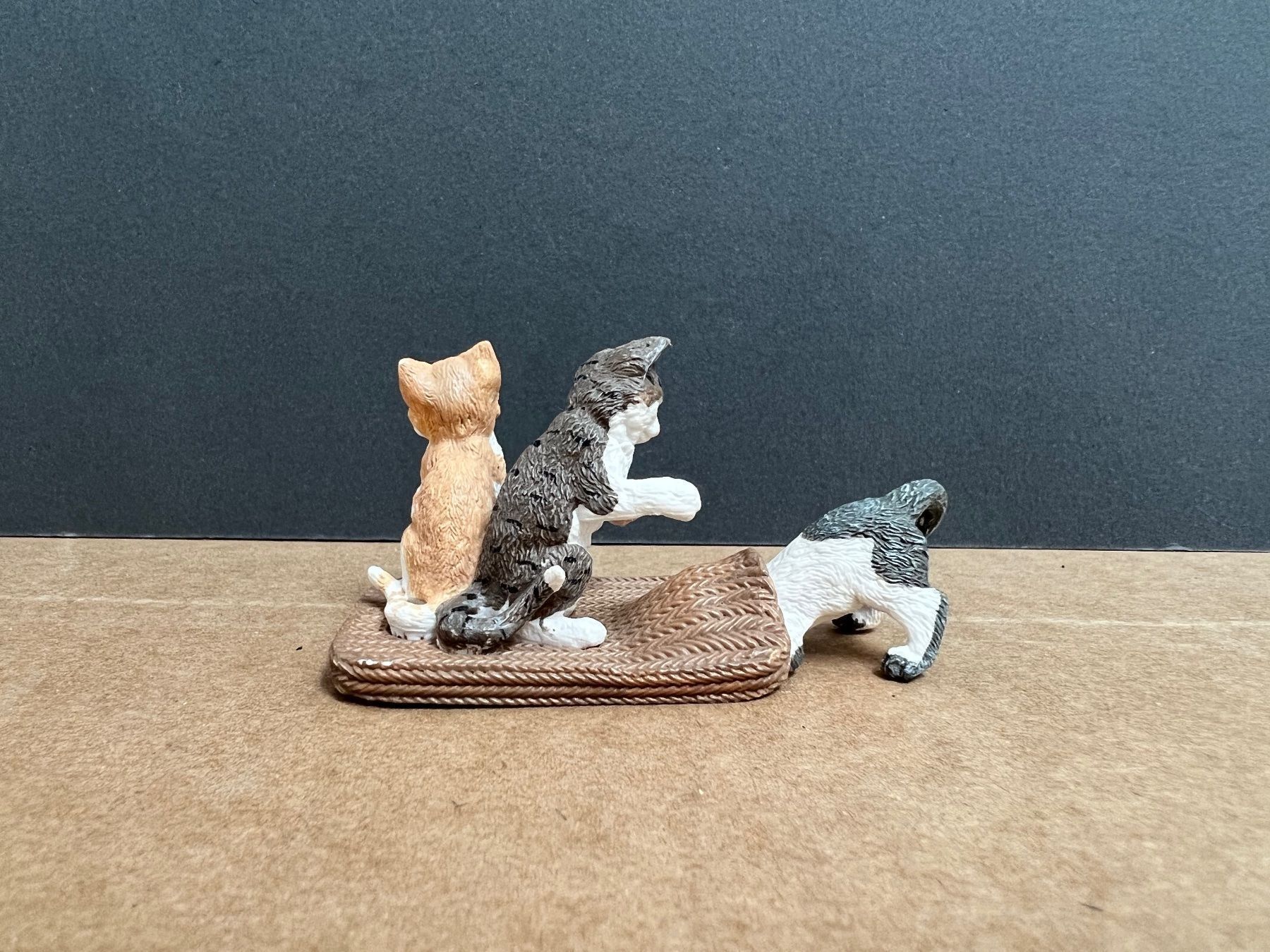 Schleich Statuette: Schleich 13674 Katzenjungen Katze – Usato da Ennetbaden venduto da mapa05 1