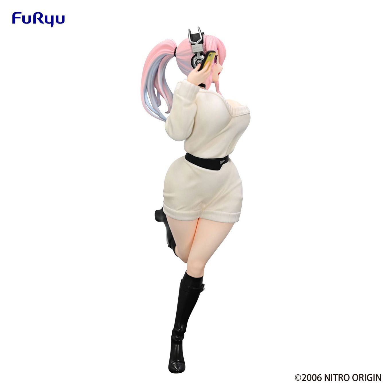 Statuette: Super Sonico PVC Trio-Try-iT Winter Memory Ver. 21 cm – Nuovo e nell'imballaggio originale da St-Imier venduto da ATTAKSHOP 3