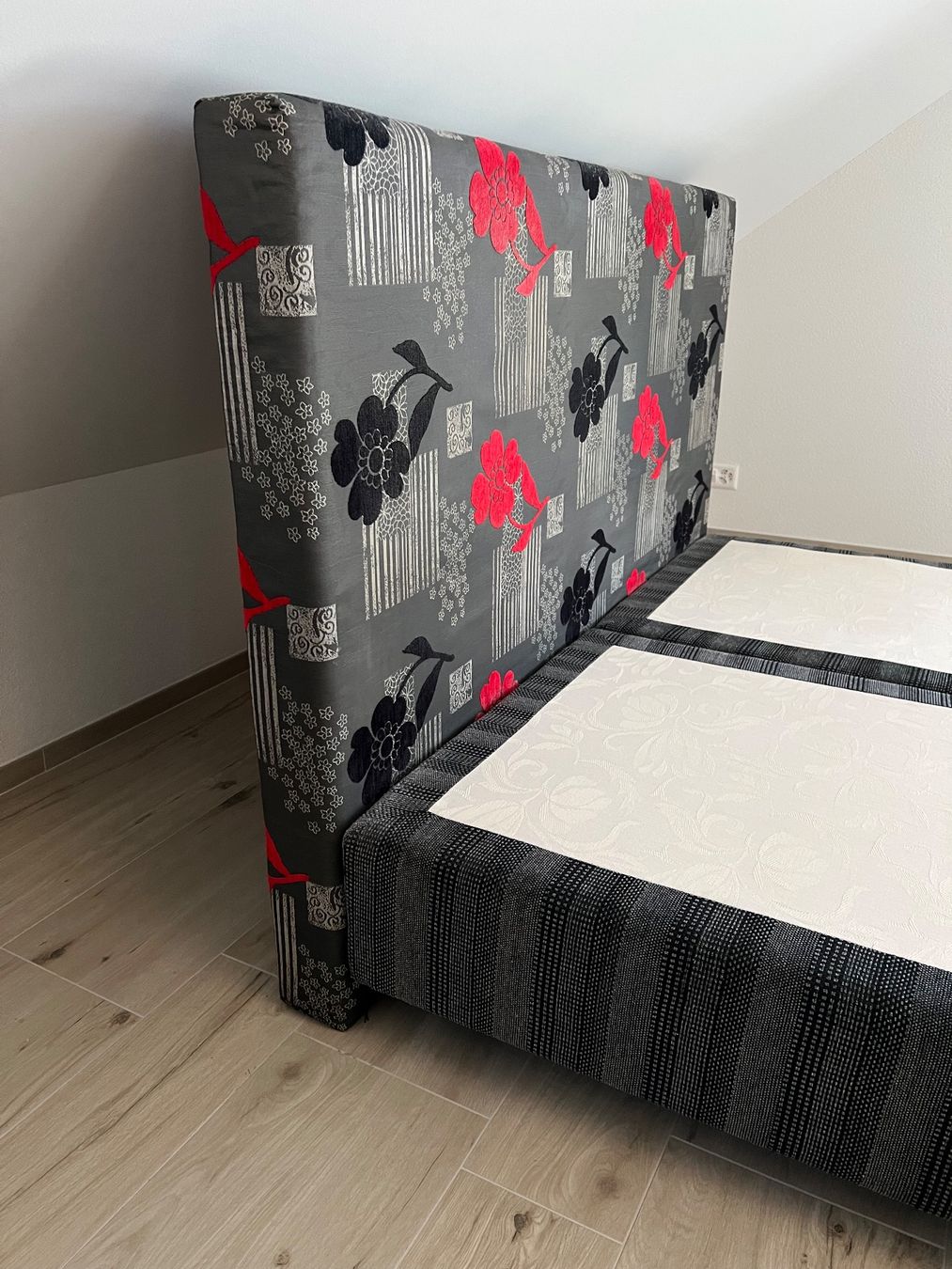 Lits: Boxspringbett – D'occasion à Bettwil par samana69 2