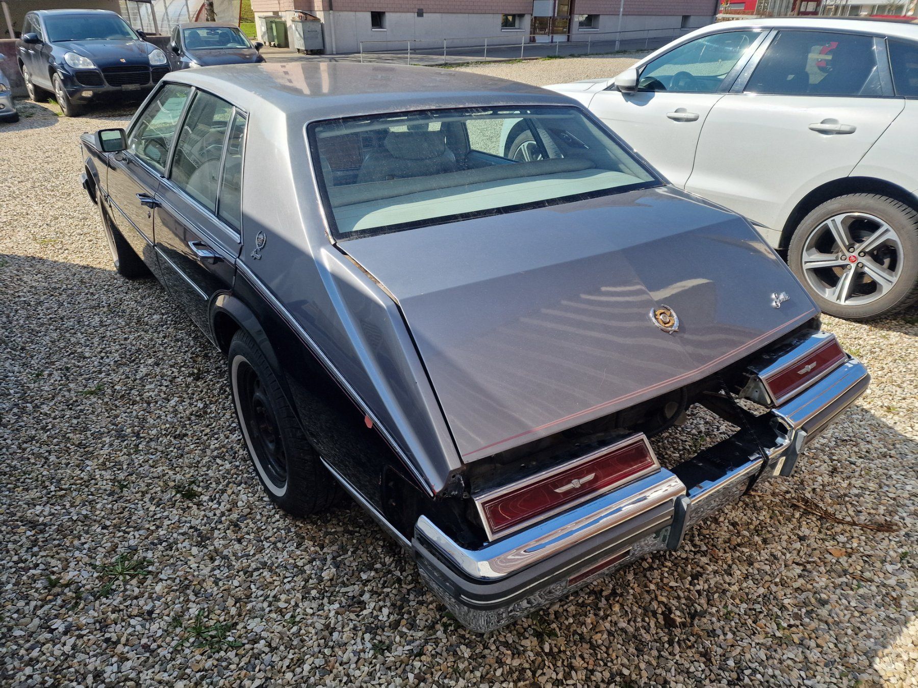 Cadillac Autos: Cadillac Seville 6.0L v8 Oldtimer – Defekt aus Menznau von CS1.6 4