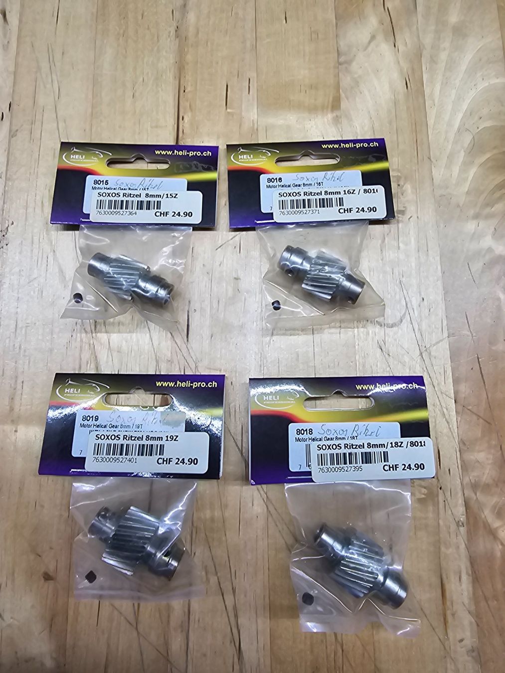 Modellismo RC: Heli Professional Soxos Diverse Ritzel 8mm – Nuovo e nell'imballaggio originale da Rüti ZH venduto da Madeira14
