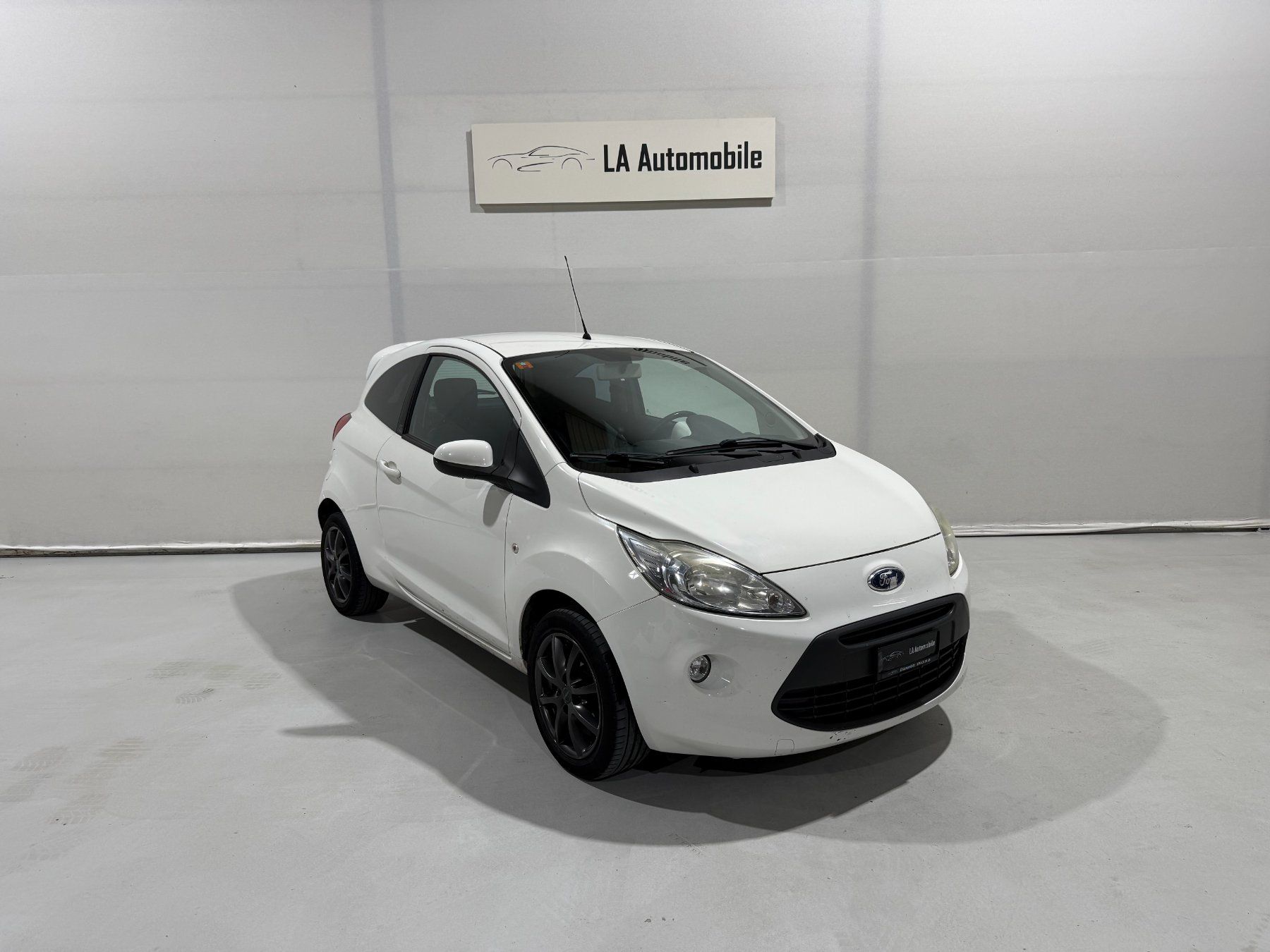 Ford Automobili: FORD KA 1.25 Titanium – Usato da Widnau venduto da clique17 4