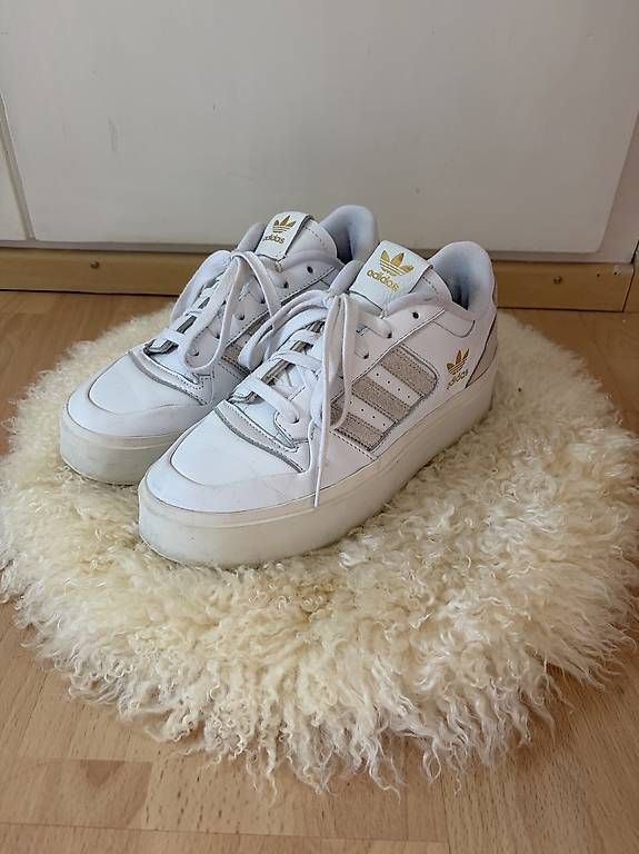 Scarpe da donna: Adidas Forum Bonega Leder 40 2/3 – Usato da Wittenbach venduto da Lenitalasirena