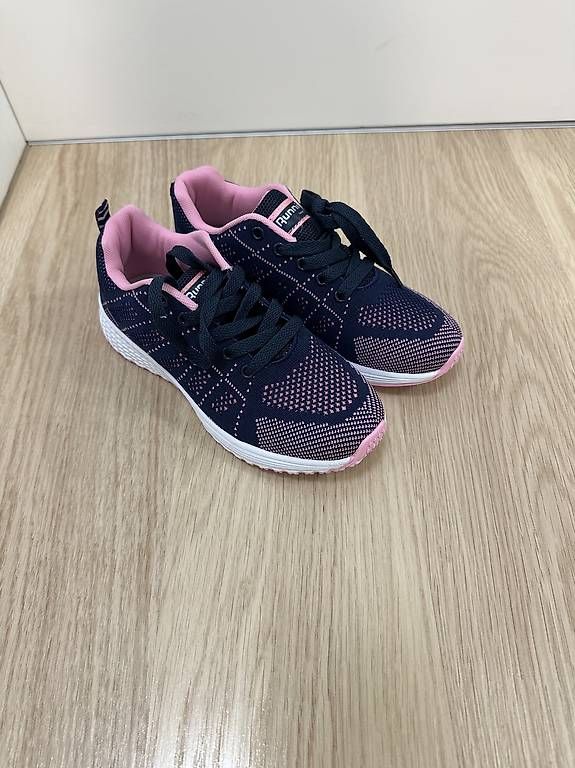 Scarpe per ragazze: Neue, leichte Sommerschuhe Gr. 35/36 – Usato da Gattikon venduto da tanja051 1