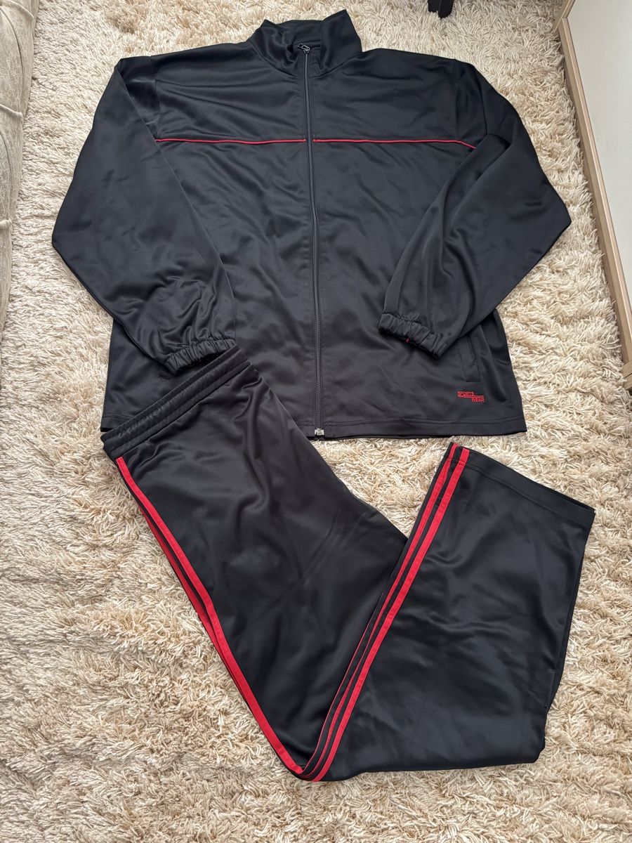 Lotti di vestiti: Vintage Trainer Set – Usato da Kerns venduto da SMITE