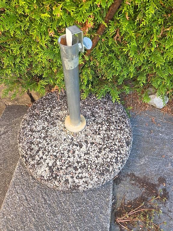 Altro: Sonnenschirmständer – Usato da Wil SG venduto da john73