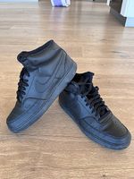 Neuwertige NIKE Sneakers