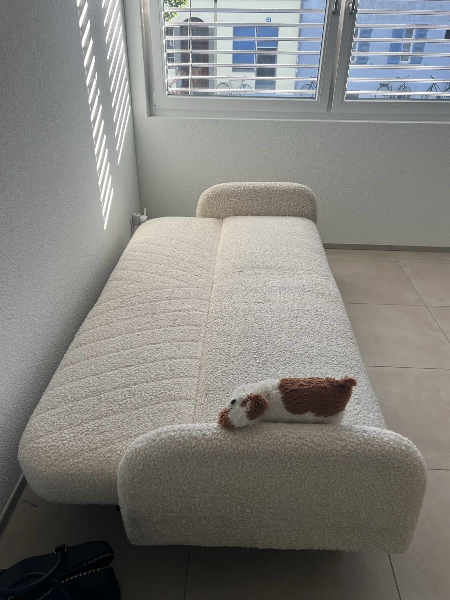 Sofa Bett weiss Boucle Stoff beige guter Zustand (Gebraucht) in Zürich ...