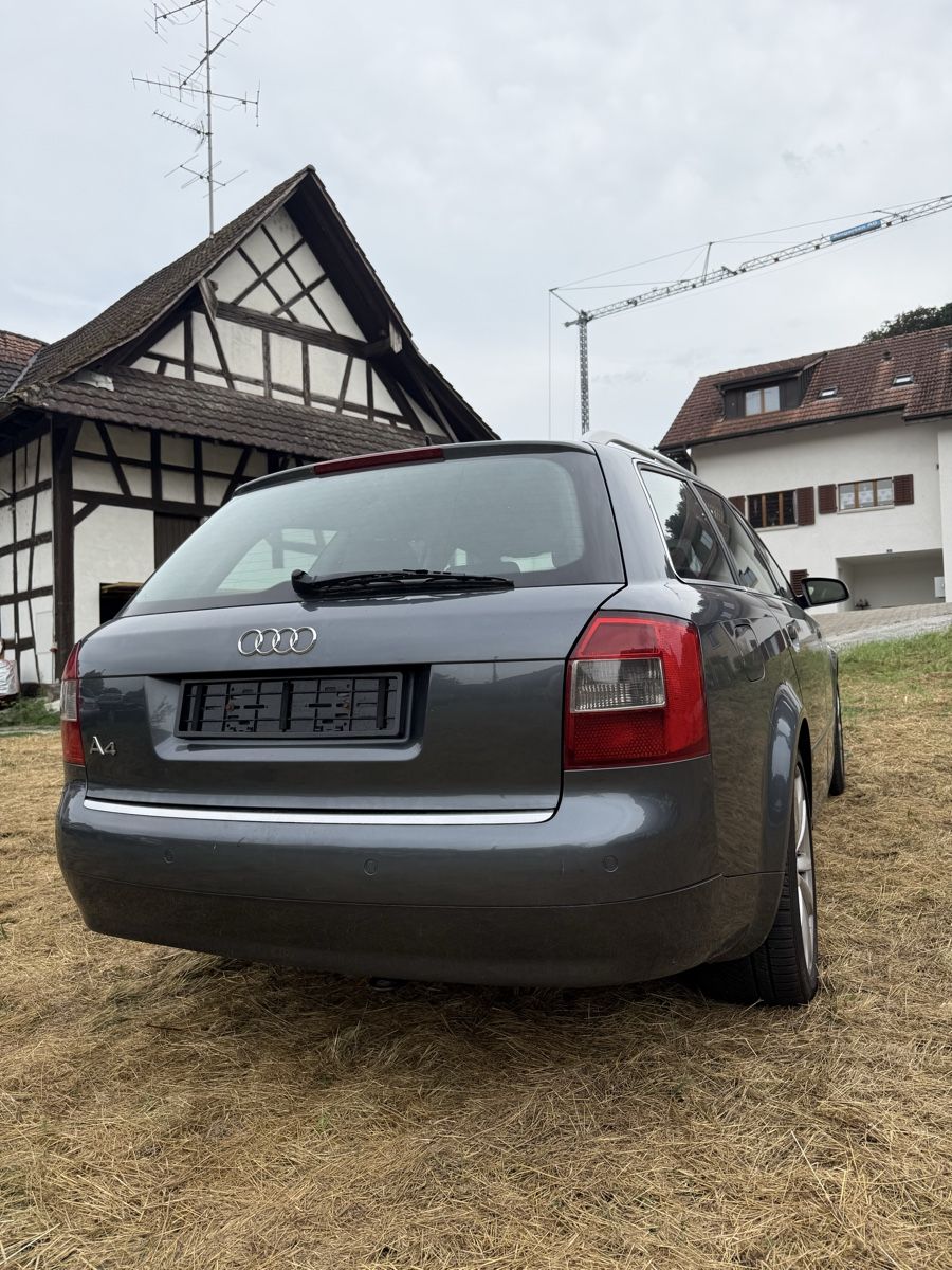 Audi Autos: Audi a4 1.9tdi – D'occasion à Rümikon AG par asa_vh8y 2