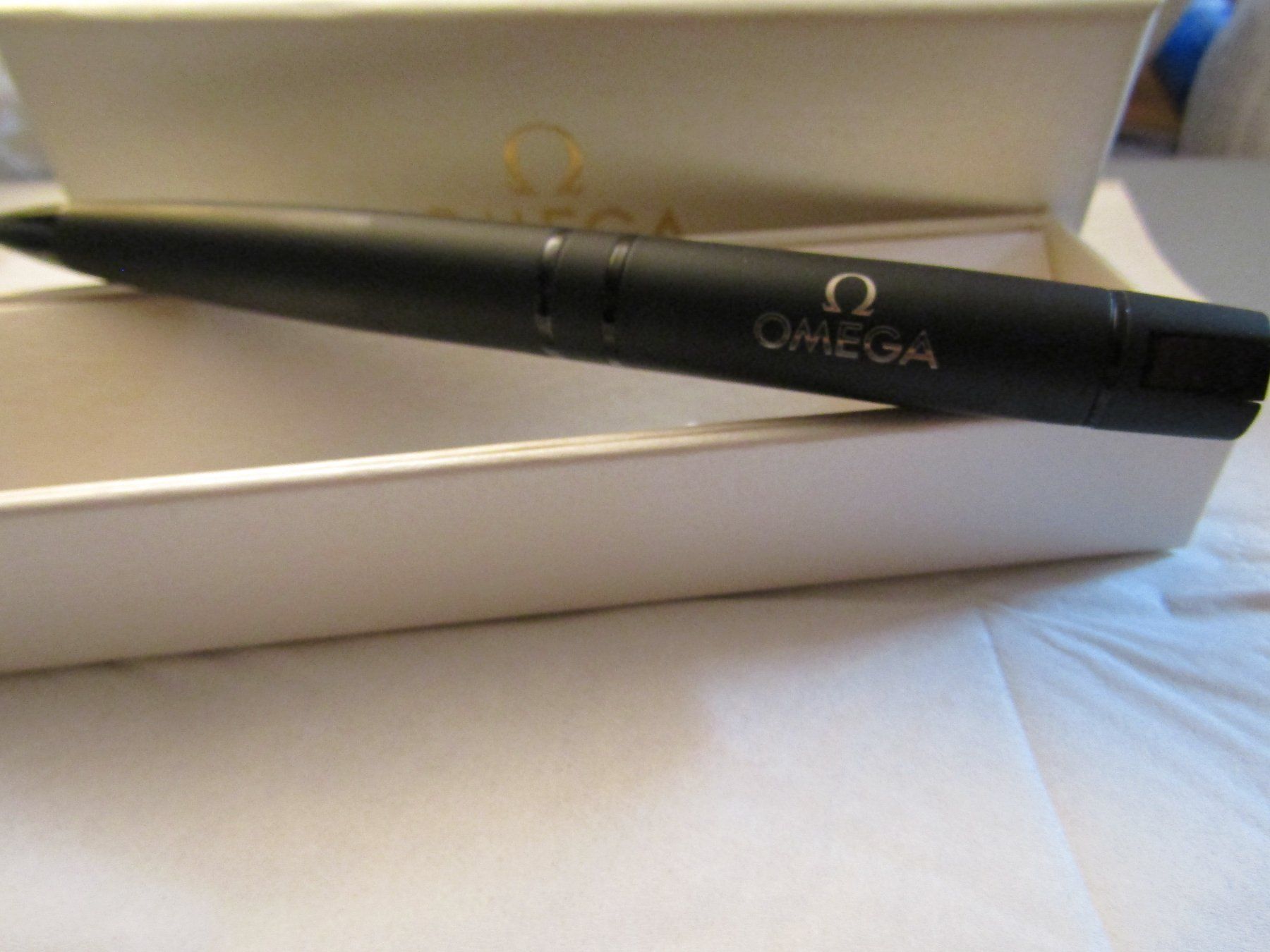 Stifte & Marker: Original Omega Kugelschreiber – Neu und originalverpackt aus La Tour-de-Peilz von Pierre25