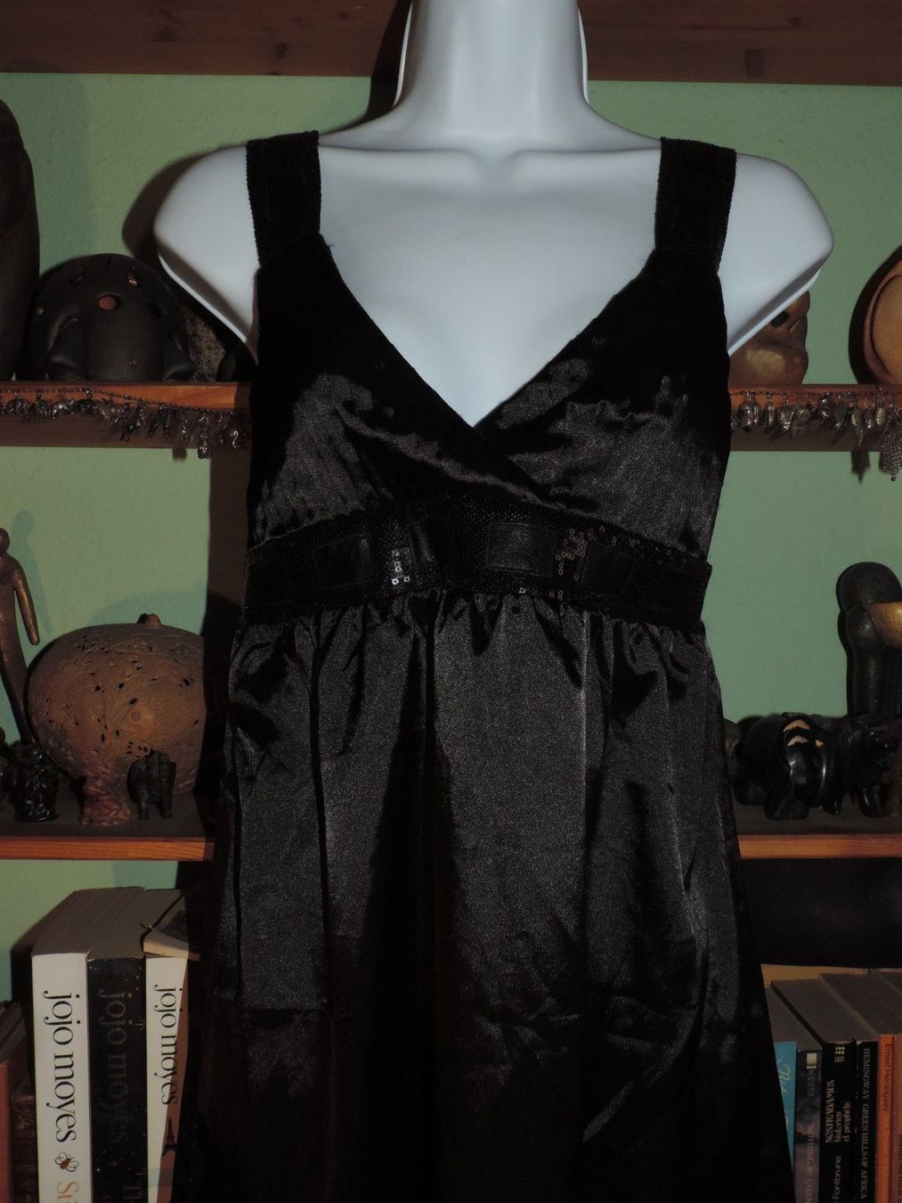 Kleider: robe noire satin – Gebraucht aus Genève von Axelle333 7