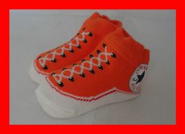 Süsse Converse Babysocken Socken ORANGE Kindersocken Chucks