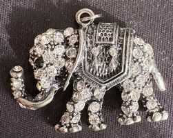 Anhänger Elefant Schmucksteine Silberfarben Unbekannt