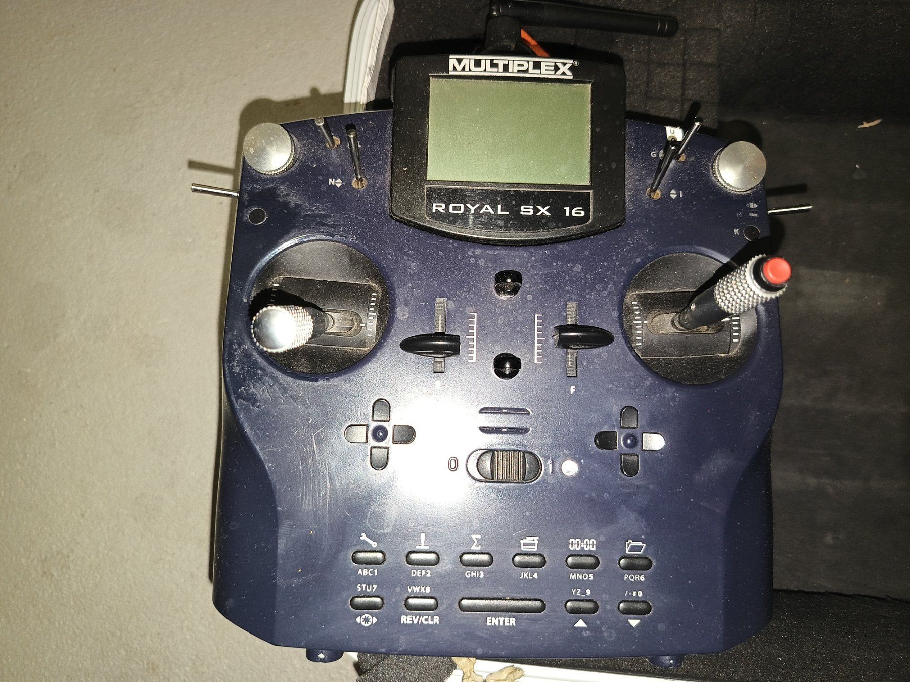 Multiplex Commande à distance: Sender Multiplesx Royal  SX 16 – Défectueux à Uznach par Rzeljko 1