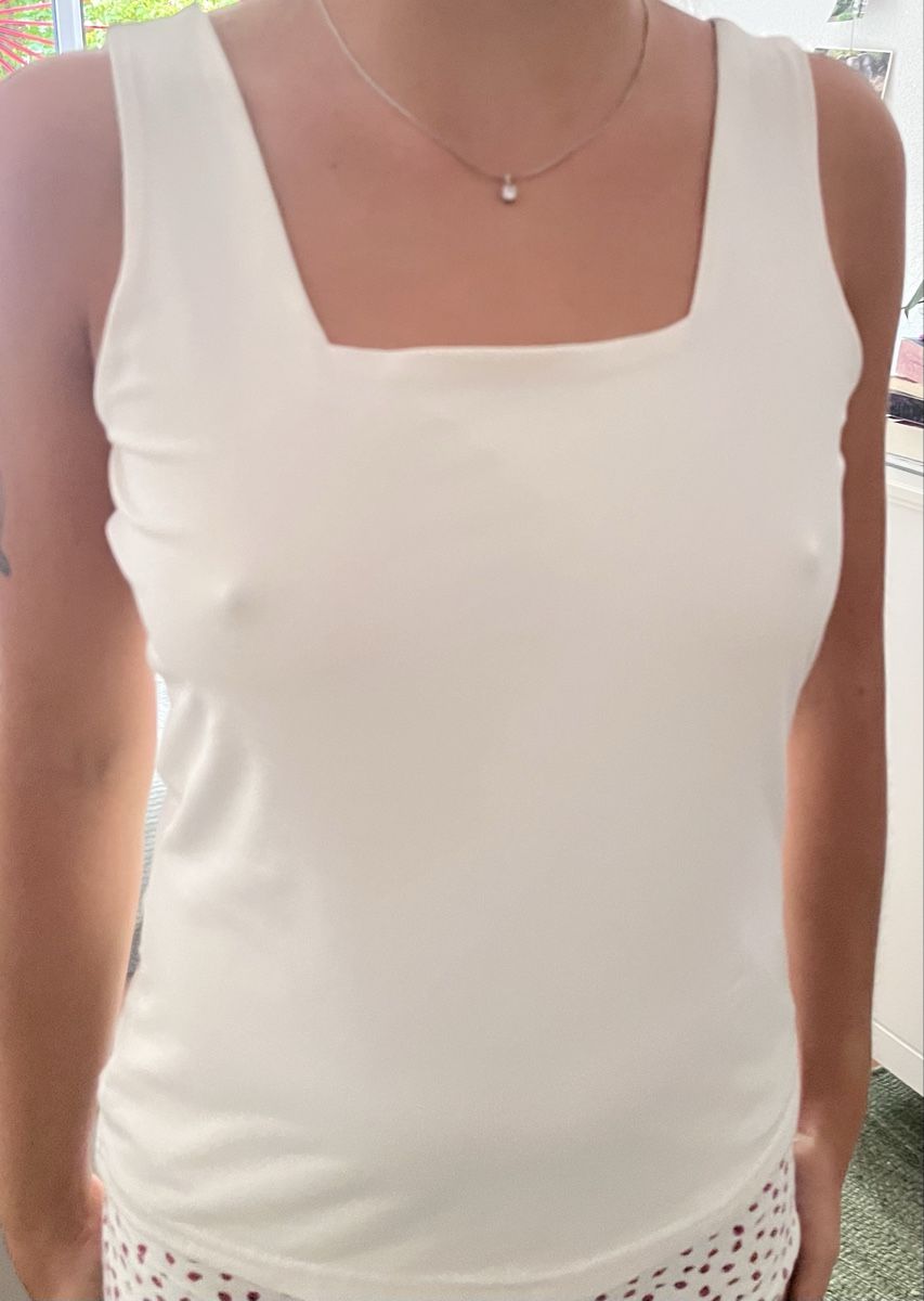 Top: Sport Top – Usato da Wil SG venduto da aiy_fnm9 1