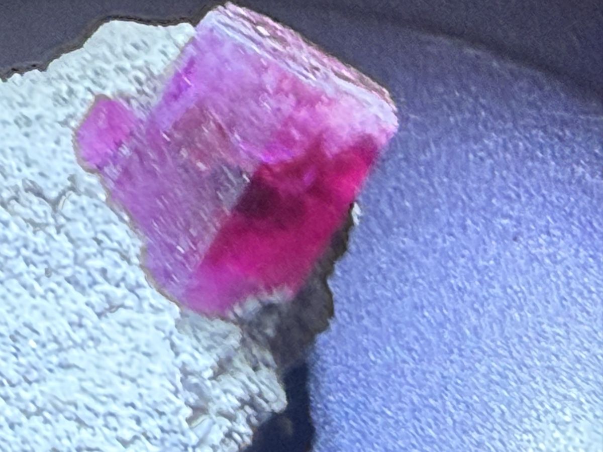 Pietre preziose: Red beryl in Matrix  – Nuovo (secondo la descrizione) da Oberhof venduto da RealStone 4