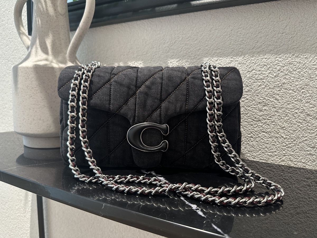 Coach Borse da donna: Coach Pillow Baguette Black – Usato da Zollikofen venduto da Bagsandproms