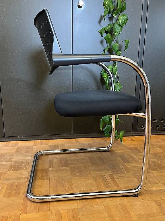 Stühle: 9 x Vitra VisaVis Konferenzstühle – Gebraucht aus Schaffhausen von guerolito89
