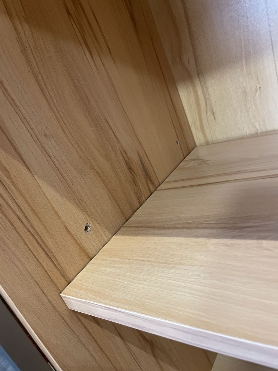 Livique Büffets: Sideboard mit Vitrine Kernbuche teilmassiv – Gebraucht aus Lutzenberg von  8