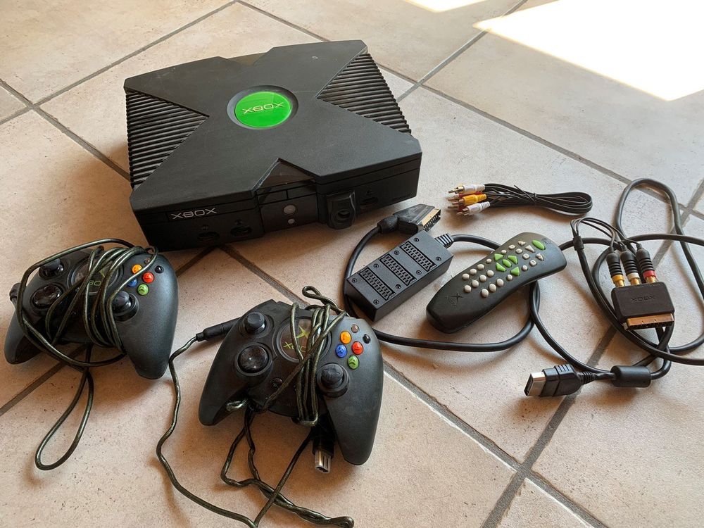 X-Box erste Generation inkl. Spiele (Gebraucht) in Volketswil für CHF ...