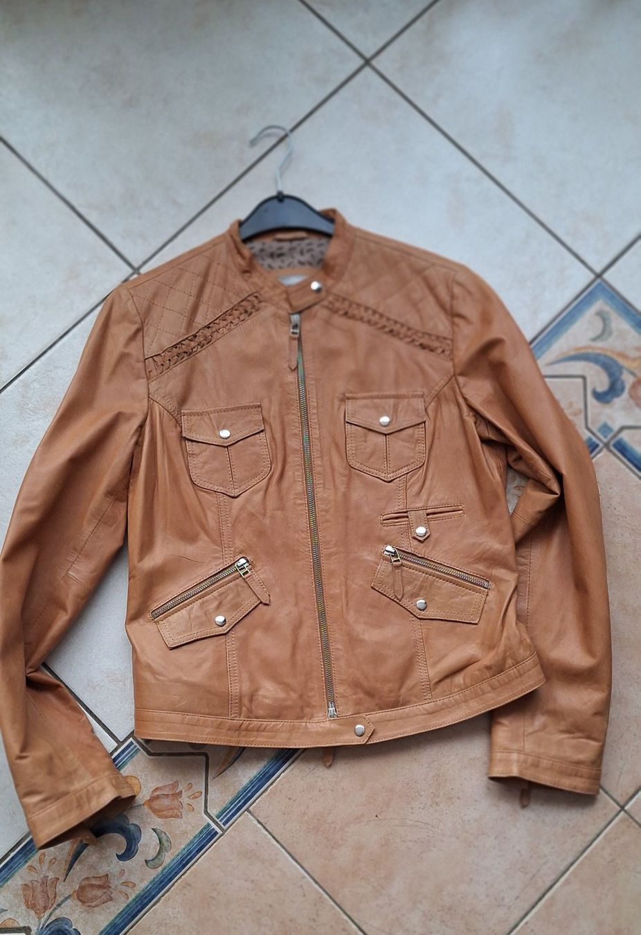Giacche: Veste en cuir brun-camel 40 – Usato da St-Triphon venduto da Jldr0 3