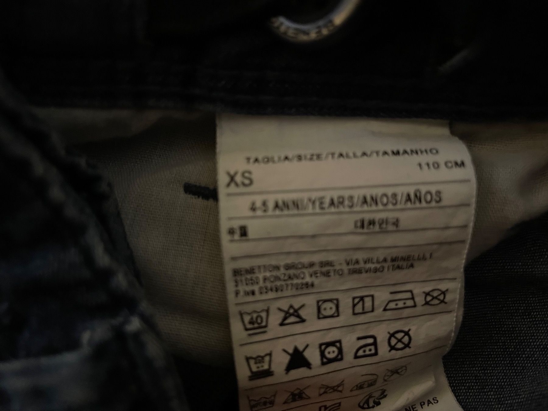 Benetton Pantaloni: Leichte Shorts von Benetton Grösse 110 – Usato da Goldswil venduto da Fisel 3