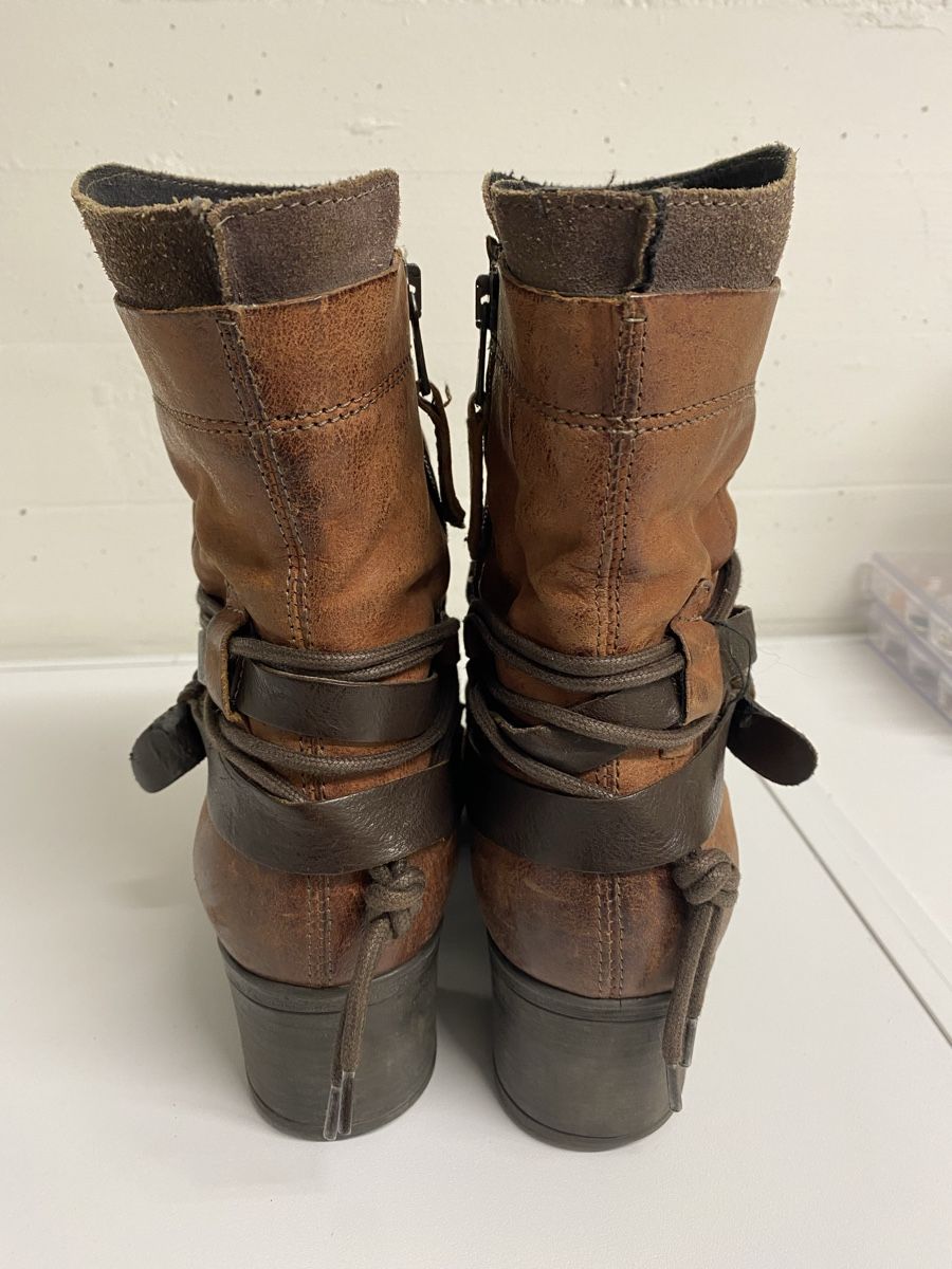 Damenschuhe: Leder-Stiefeletten Gr 38 im Cowboy-Stil – Gebraucht aus Wetzikon ZH von Louisiana-Girl 5