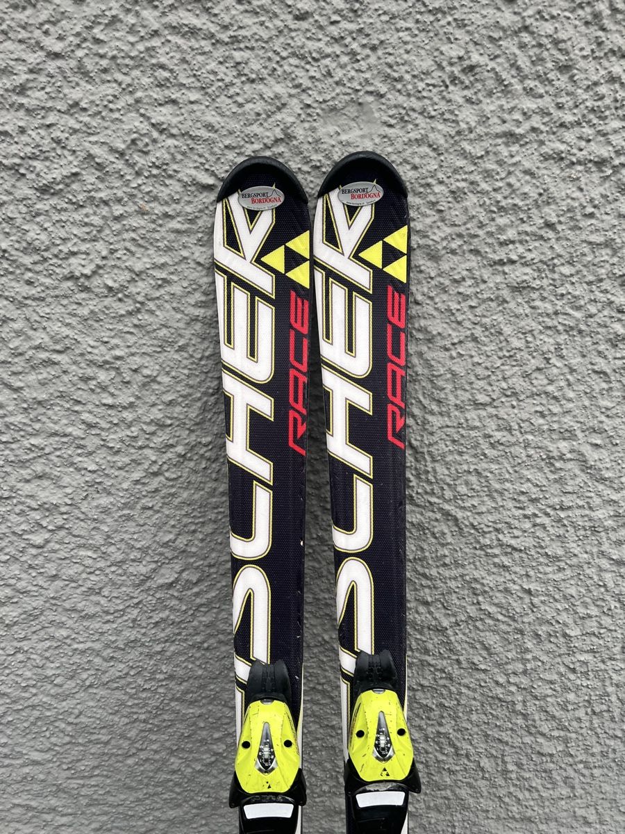 Fischer Skis: Fischer Race Ski 150cm – Gebraucht aus Murten von Ski-Outlet 1