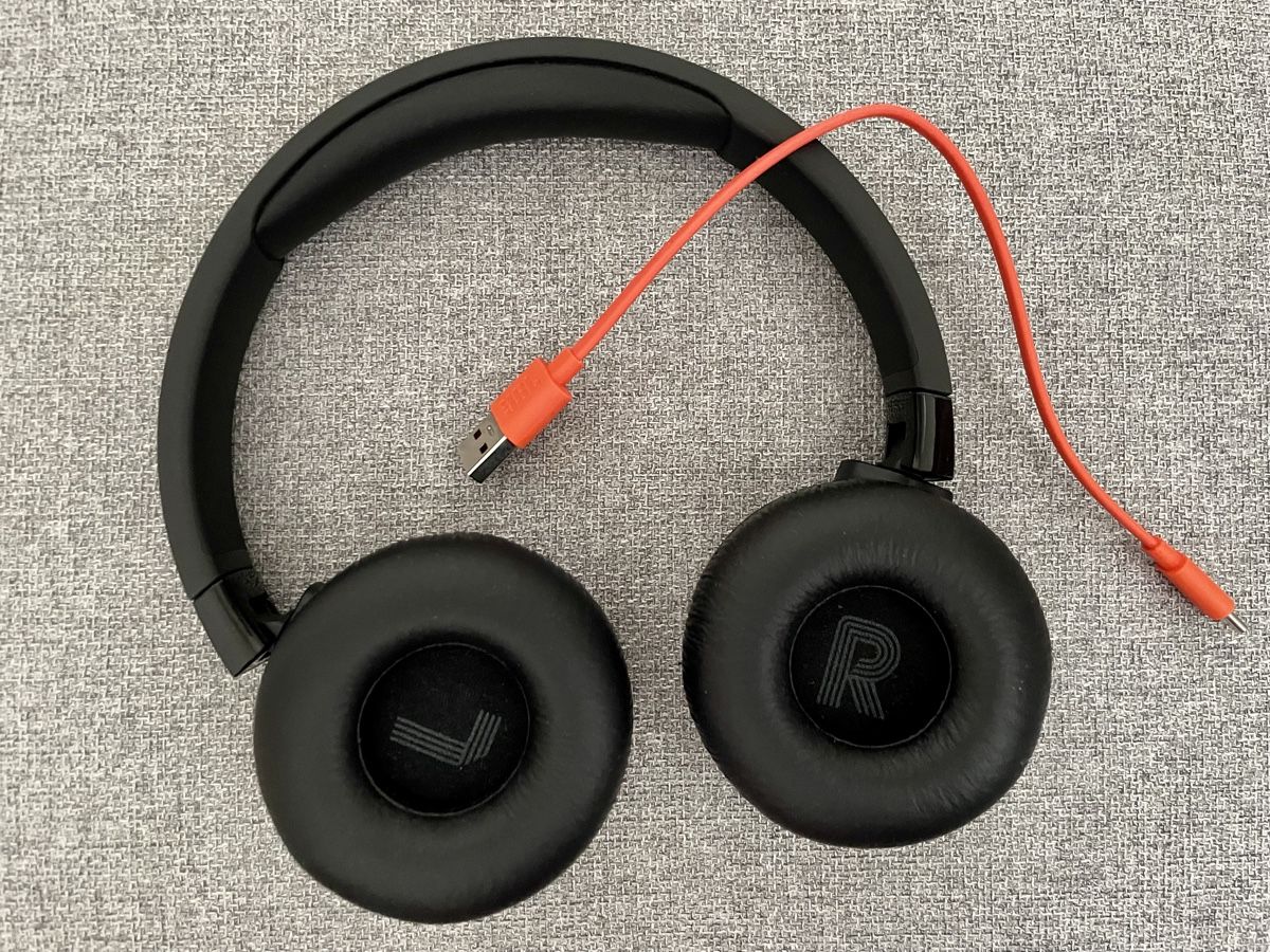 JBL Cuffie: JBL Kopfhörer schwarz gebraucht mit Ladekabel – Usato da Zollikofen venduto da ande_13 1