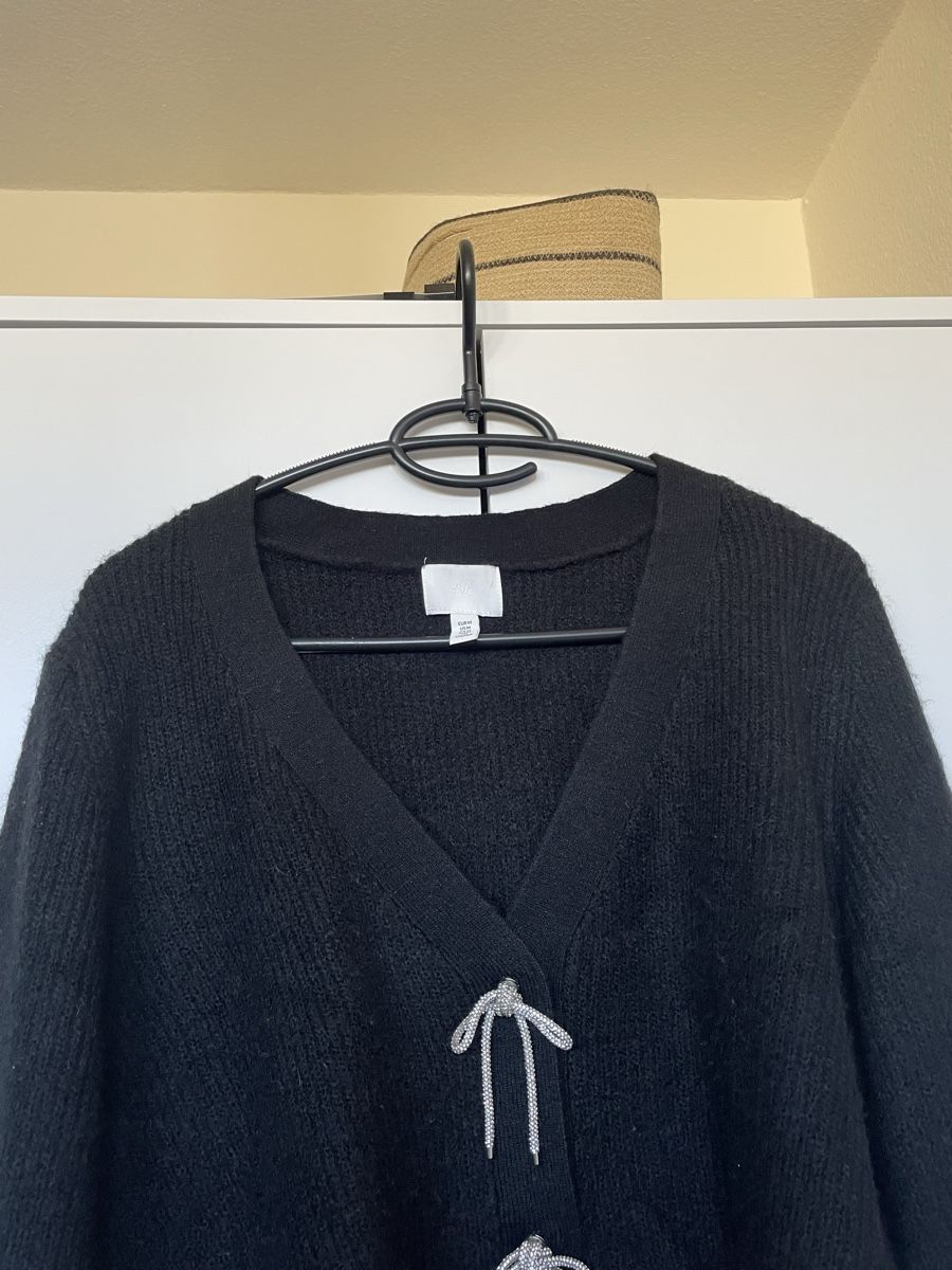 H&M Maglioni & Felpe: H&M Cardigan – Usato da Basel venduto da Robyn20 1