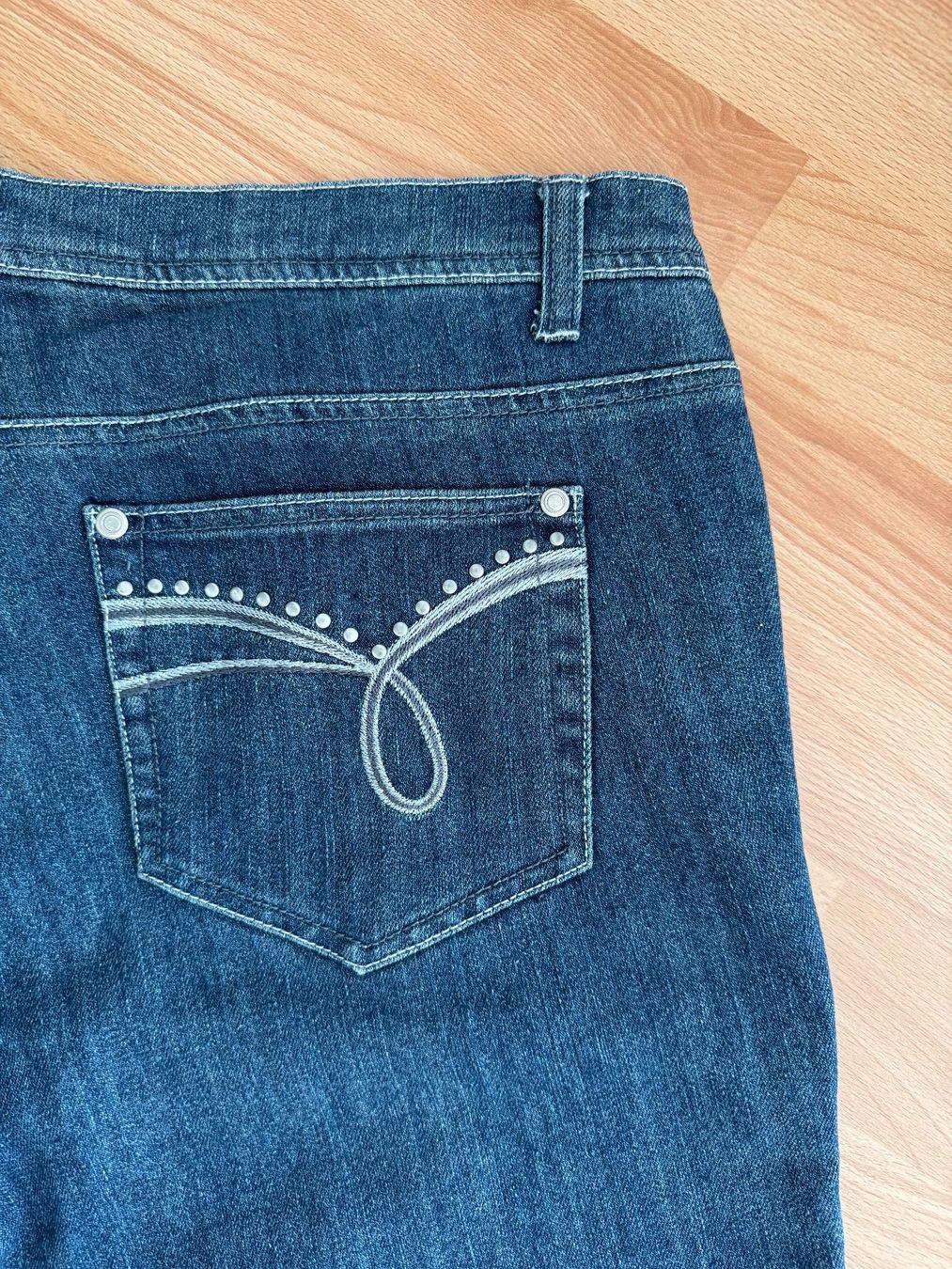 Jeans: Jeans Damen, Grösse 48, – Usato da Rorschacherberg venduto da beeechen 2