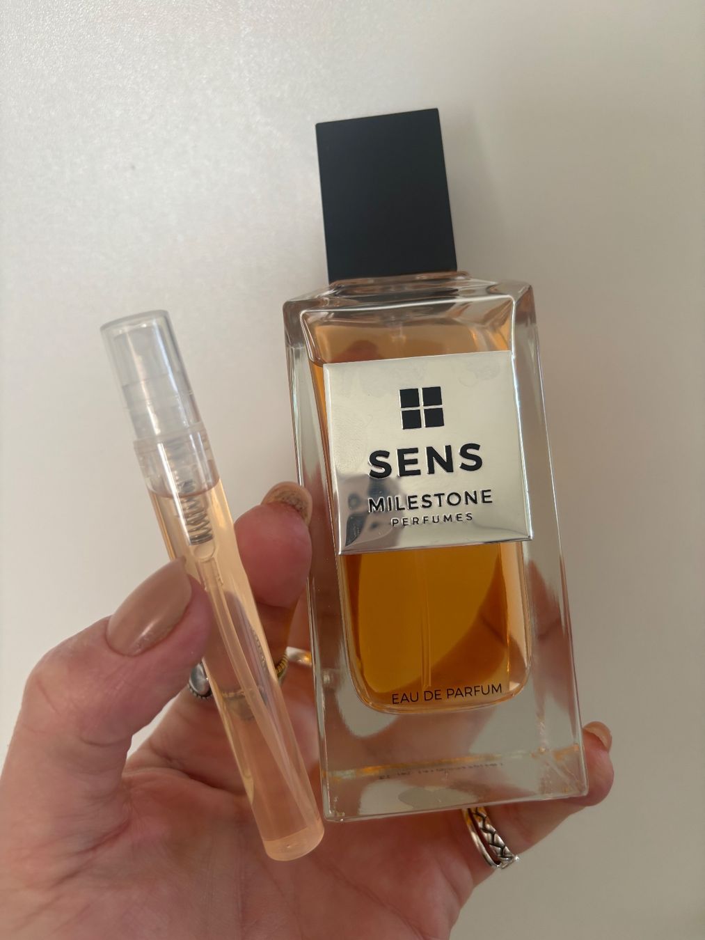 Profumi & Eau de Toilette: Sens Milestone EDP 5ML (Sans Merci Givenchy Clone) – Usato da Zürich venduto da deruja