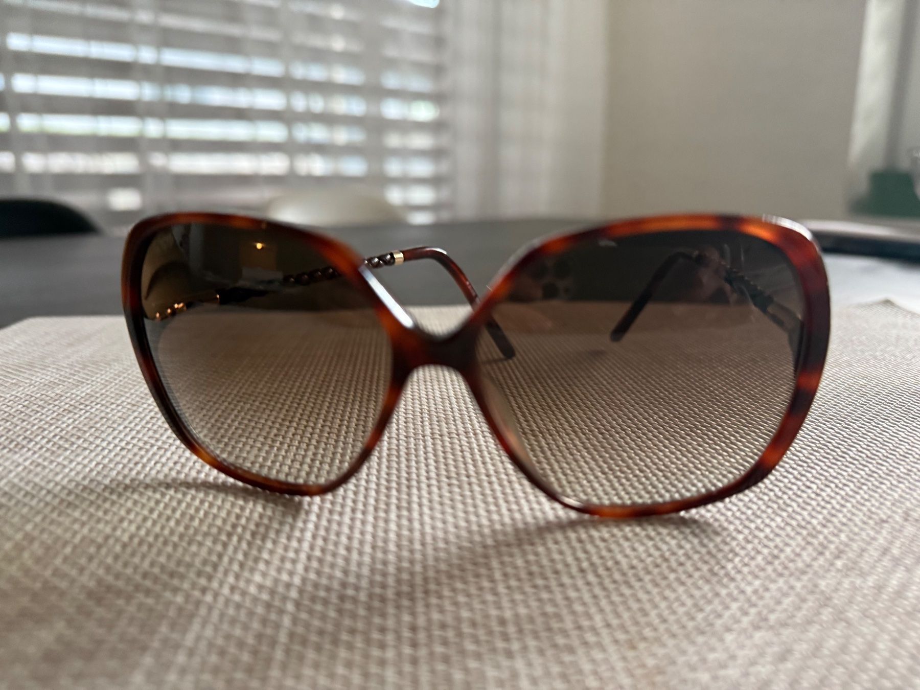 Tod'S Occhiali & Lenti: Tod’s Sonnenbrille mit Leder – Nuovo e nell'imballaggio originale da Kilchberg ZH venduto da SVDV 4