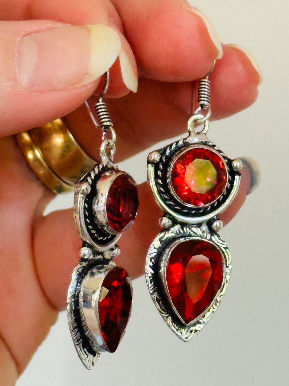 Orecchini pendenti & Orecchini a lobo: Garnet Gemstone Handmade Drop Dangle Earrings Jewelry – Nuovo e nell'imballaggio originale da Genève venduto da AGBERG 8