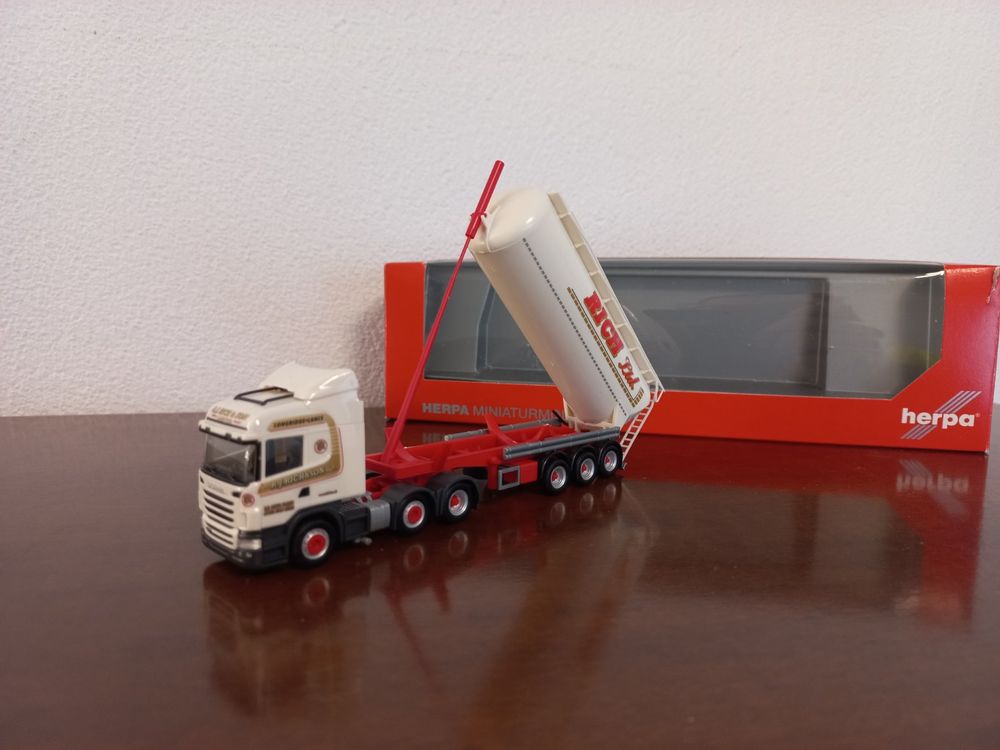 1/87 HERPA SCANIA Hauber IAA '85 valise semi-remorque EUR 24,90