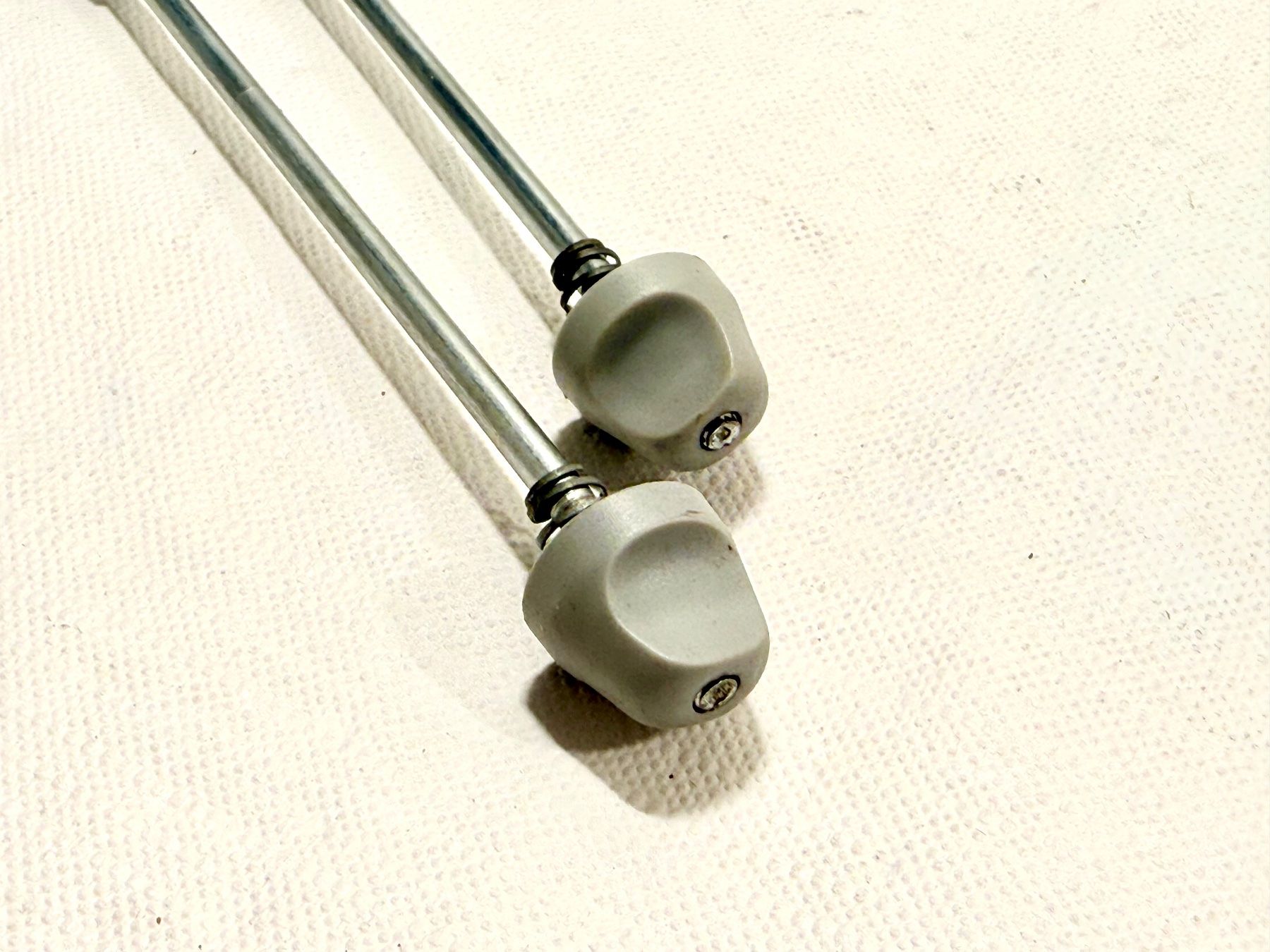 Campagnolo Pezzi di ricambio: Campagnolo Schnellspanner Set 157 Gramm / 2607 – Usato da Luzern venduto da bikeandbeltcom 2