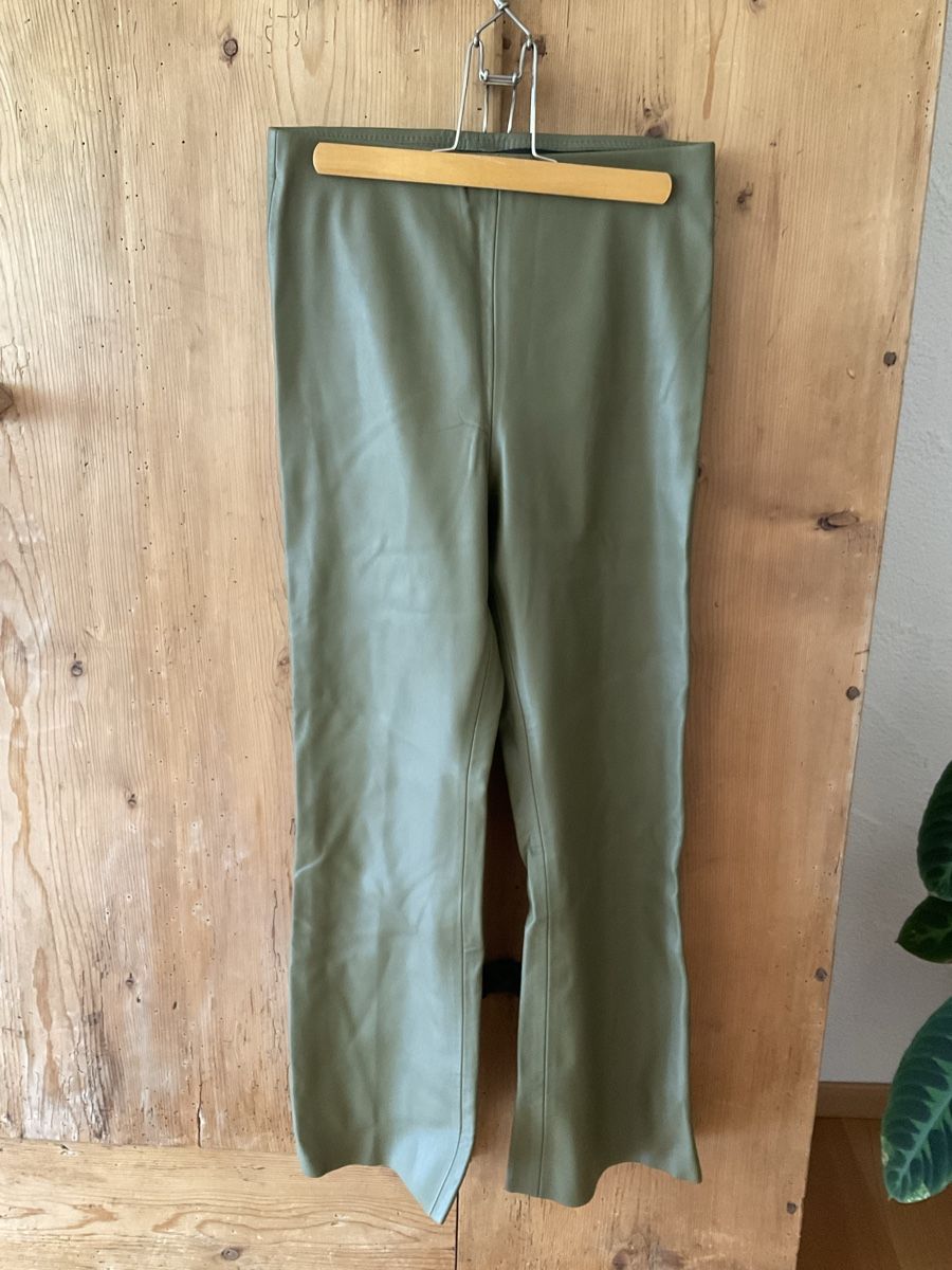 Pantalons: Soaked Kunstleder hose Olive, Grösse S  – D'occasion à Sagogn par barosella