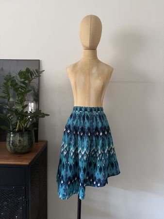 H&M Rock 36 – asymmetrisch, Ethno-Muster, sommerlich