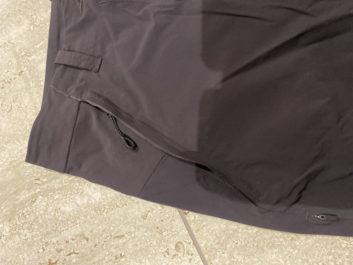 Mammut Pantaloni: Mammut Kurzhose Gr 40 – Usato da Birrwil venduto da Bendegriz 2