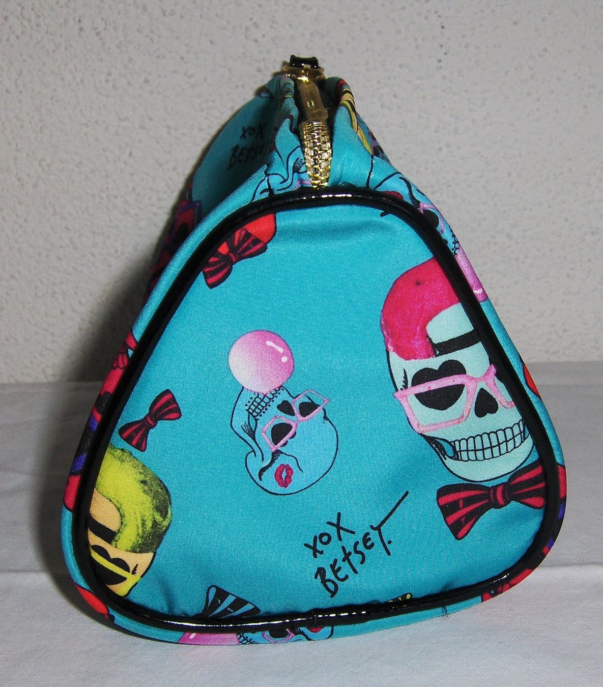 Kosmetikkoffer: Necessaire von Betsey Johnson – Gebraucht aus Dübendorf von alracfo 1