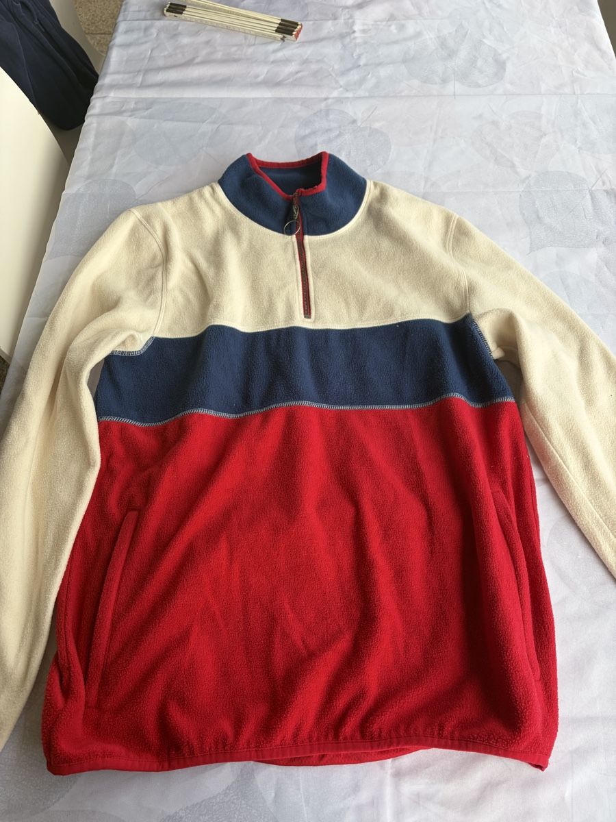 Pullover & Sweatshirts: Polaire tricolore – Gebraucht aus Pully von ari_78pk