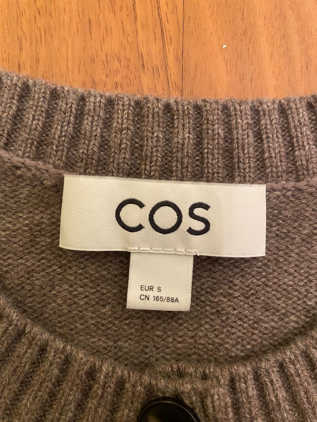 Cos Maglioni & Felpe: COS Strickjacke kurzarm hellbraun Gr. S – Nuovo (secondo la descrizione) da Binz venduto da chr_5ljt 3