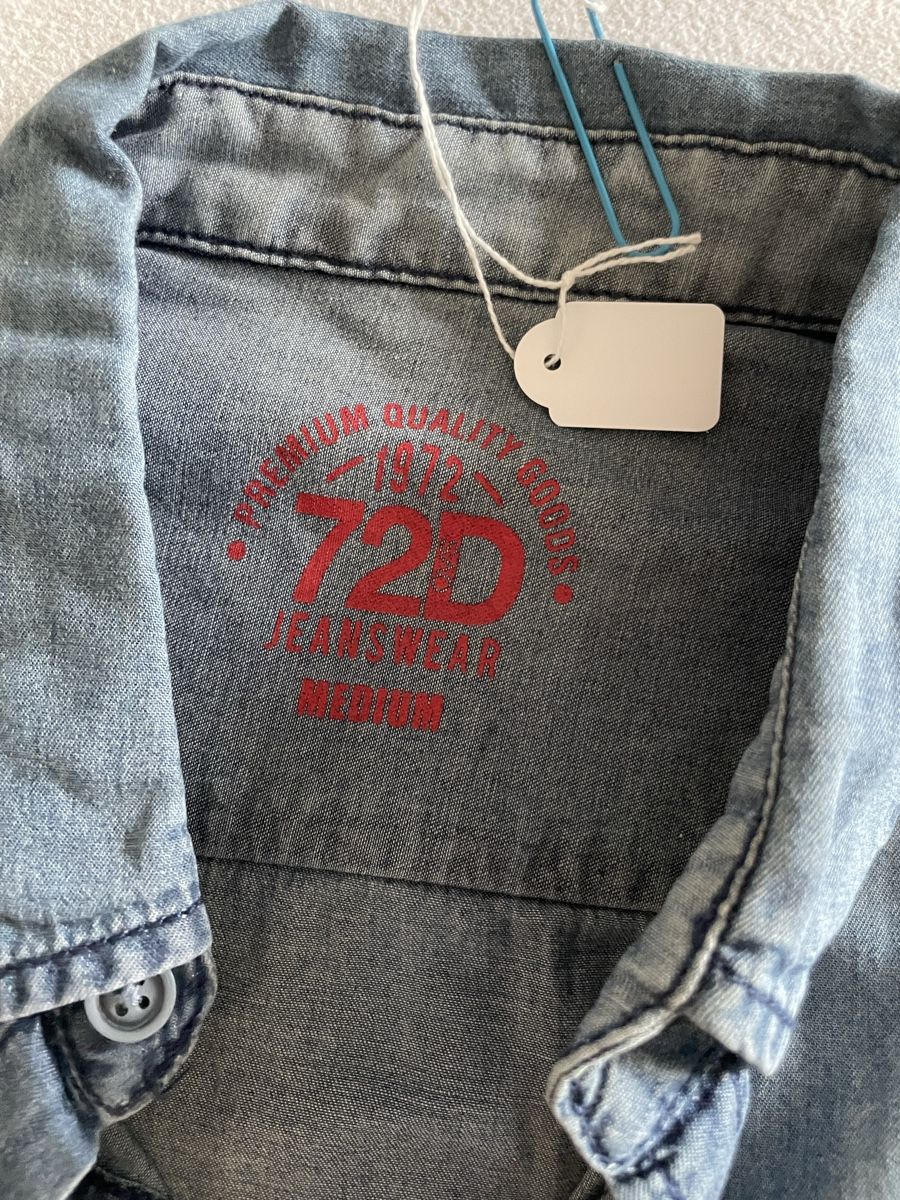 Camicie: Chemise en jean 72D – Usato da Concise venduto da Lae99 1