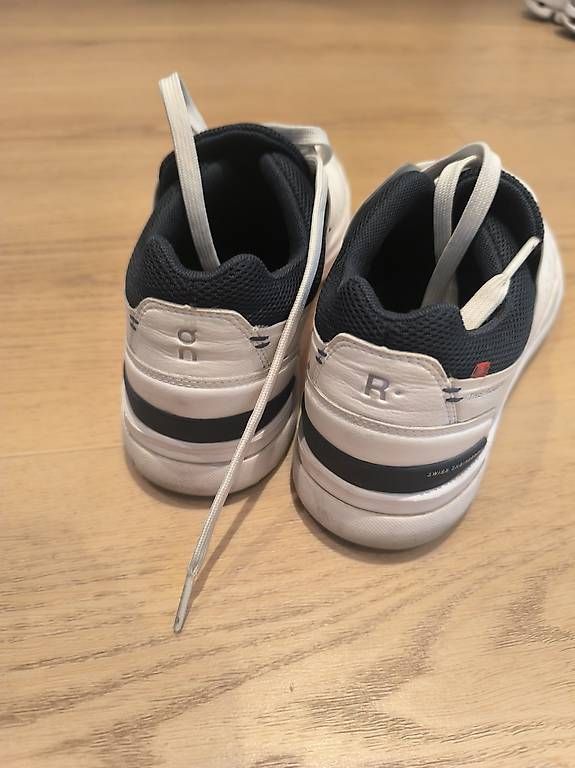 Herrenschuhe: Scarpe ON tg 41 – Gebraucht aus Giubiasco von isa_96bg