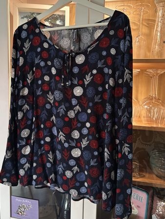 Damen Bluse mit Muster Gr. 46