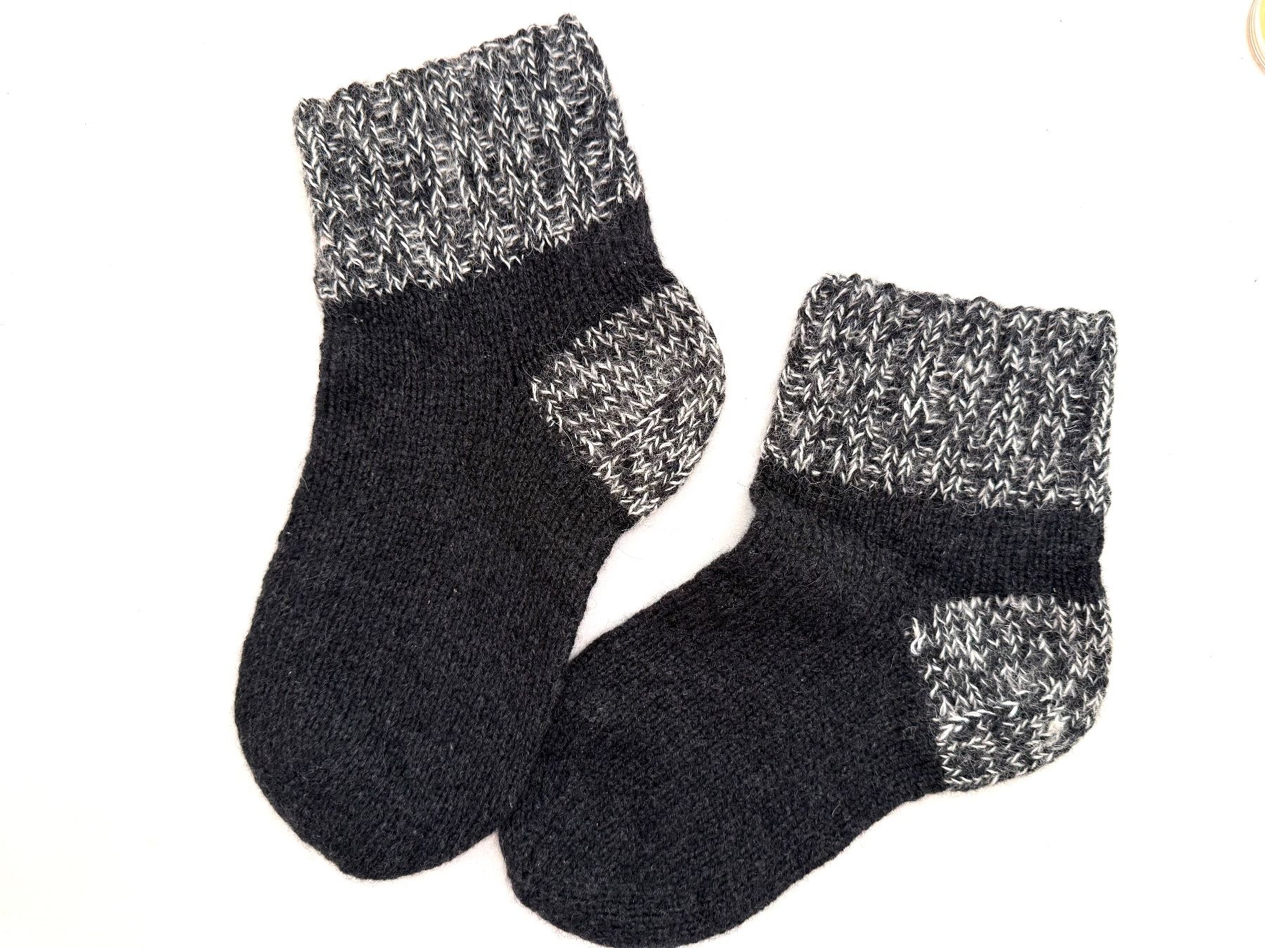 Calze: Cashmere 100%, Hand Made Knitted Socks Grey – Nuovo e nell'imballaggio originale da Lugano venduto da Luswre