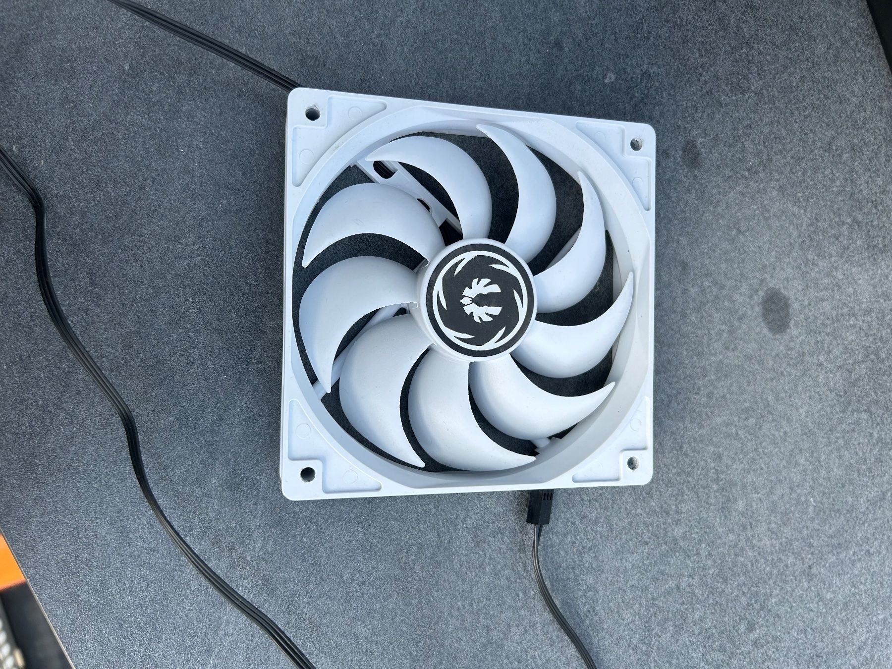 Componenti elettronici: PC-Lüfter: Brushless DC Fan – Usato da Bassersdorf venduto da Winti8406