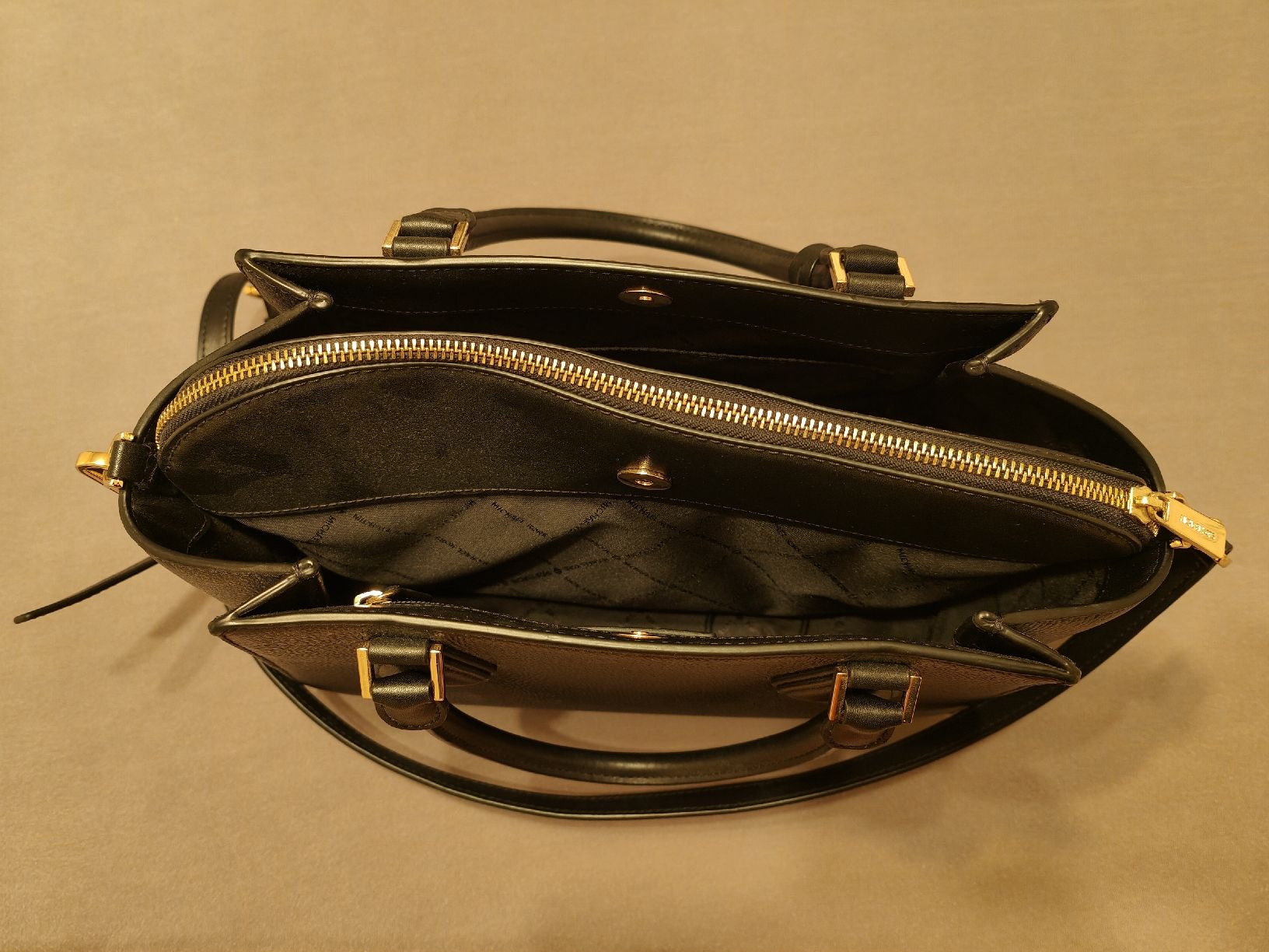 Michael Kors Taschen für Damen: Michael Kors Damen Tasche schwarz Leder – Neu (gemäss Beschreibung) aus Altdorf UR von fga_8v2t 3