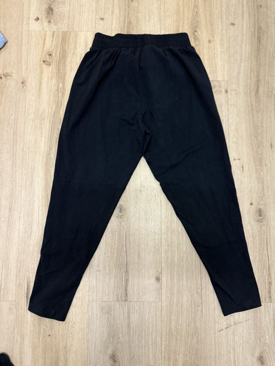 Hosen: Schwarze Stoffhosen Damen Grösse M – Gebraucht aus Kölliken von Vivii01 2