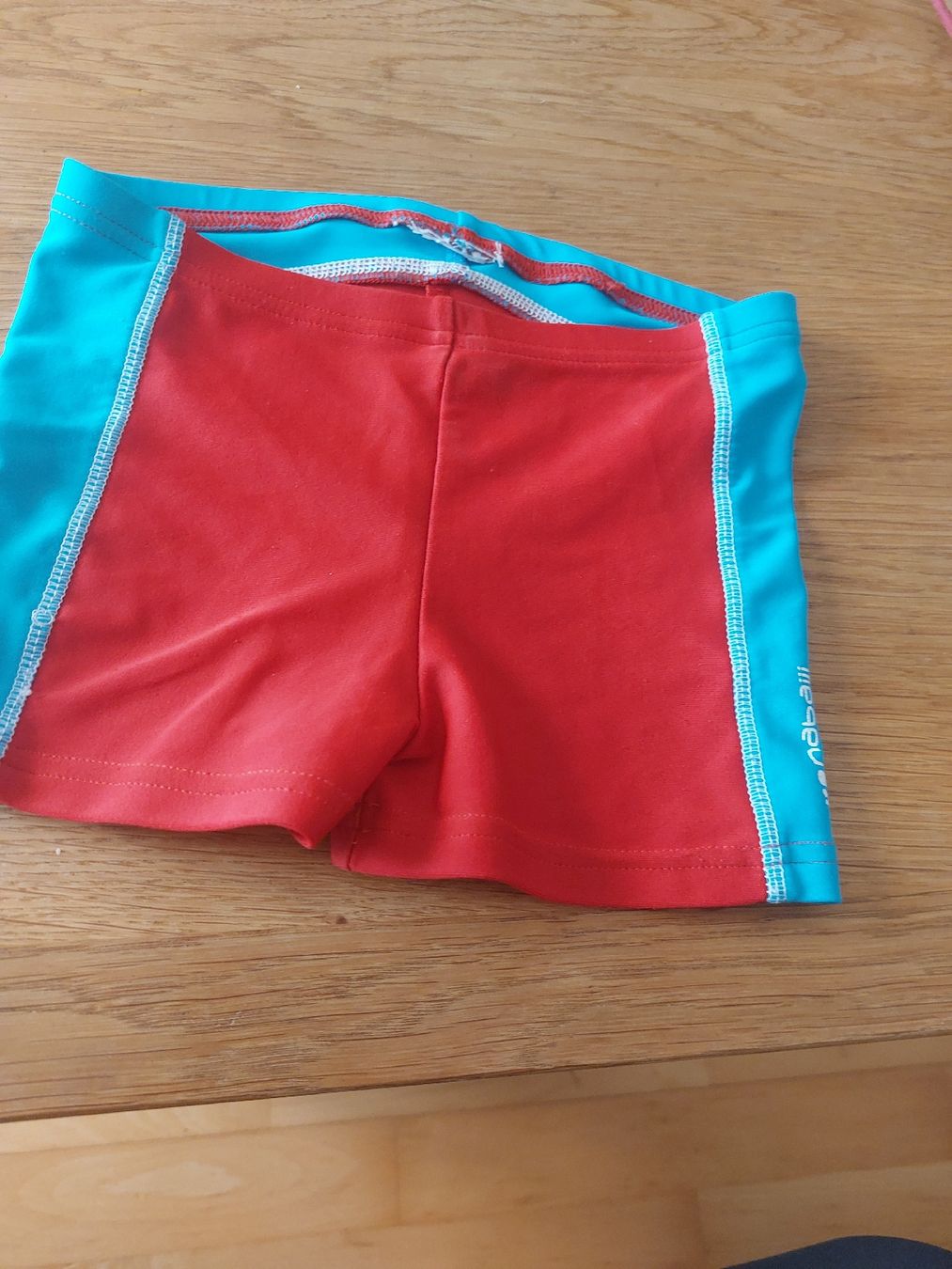 H&M Pantaloni: Badehose 98-104 – Usato da Landquart venduto da Cedes